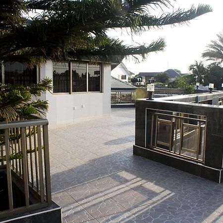 Eastgate Hotel Accra Bagian luar foto