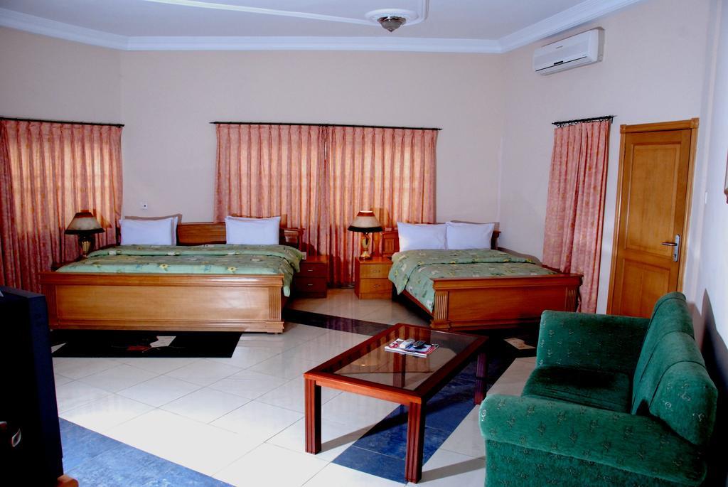 Eastgate Hotel Accra Bagian luar foto