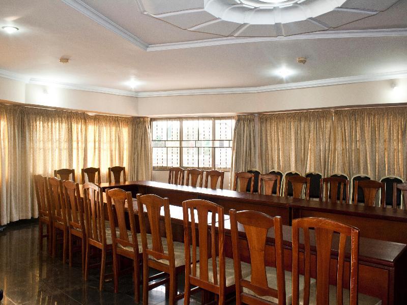 Eastgate Hotel Accra Bagian luar foto