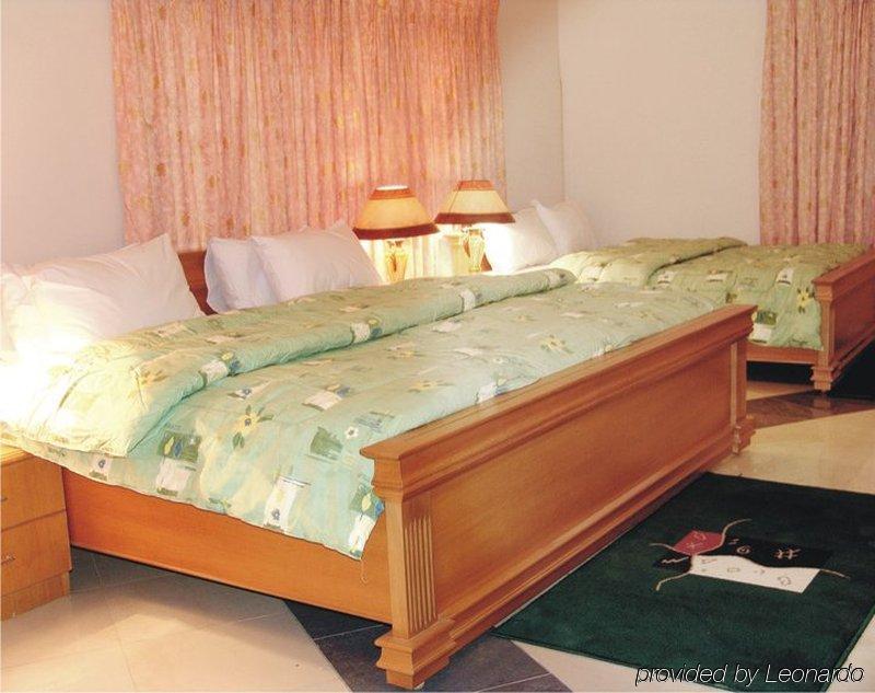 Eastgate Hotel Accra Ruang foto