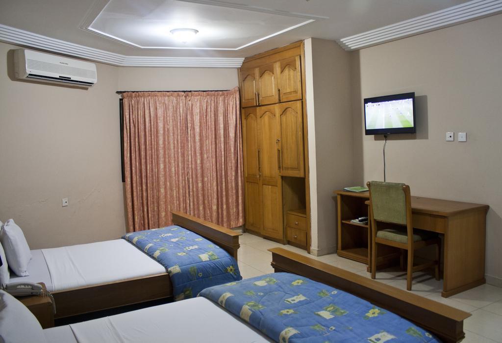 Eastgate Hotel Accra Bagian luar foto