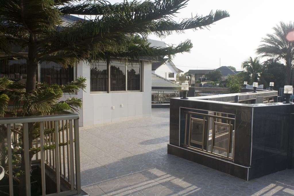 Eastgate Hotel Accra Bagian luar foto