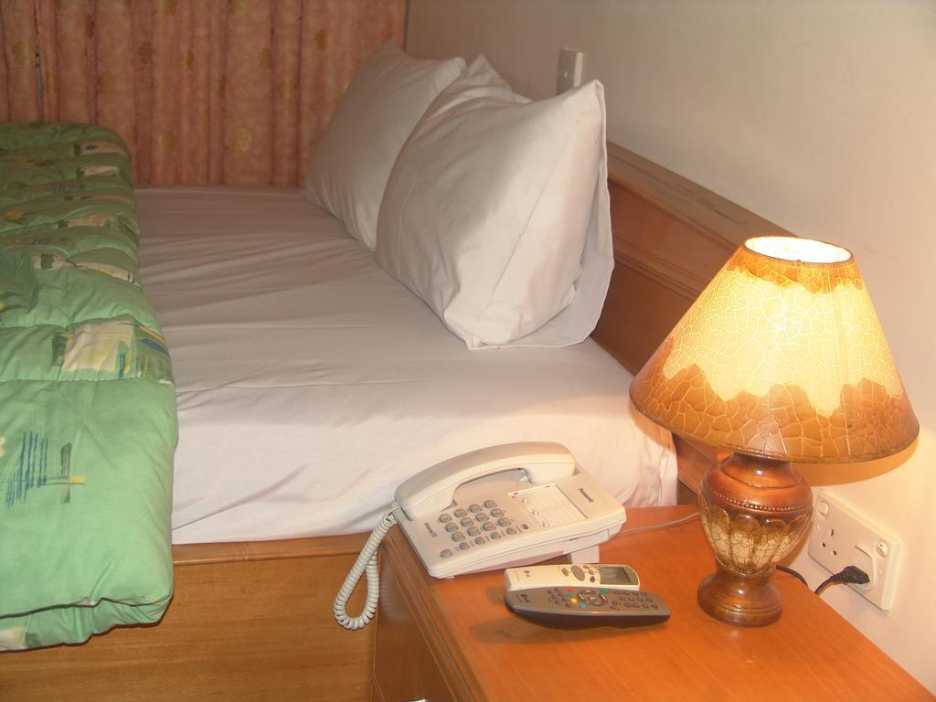 Eastgate Hotel Accra Ruang foto