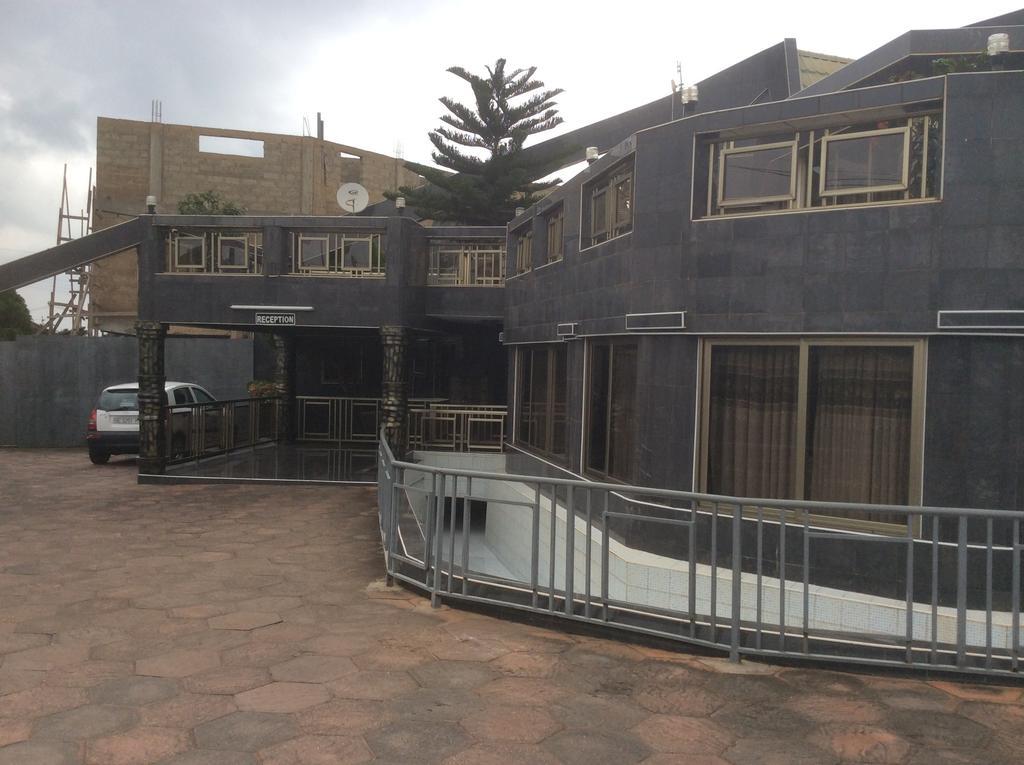 Eastgate Hotel Accra Bagian luar foto