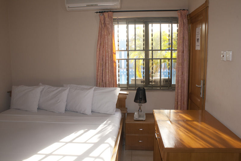 Eastgate Hotel Accra Bagian luar foto