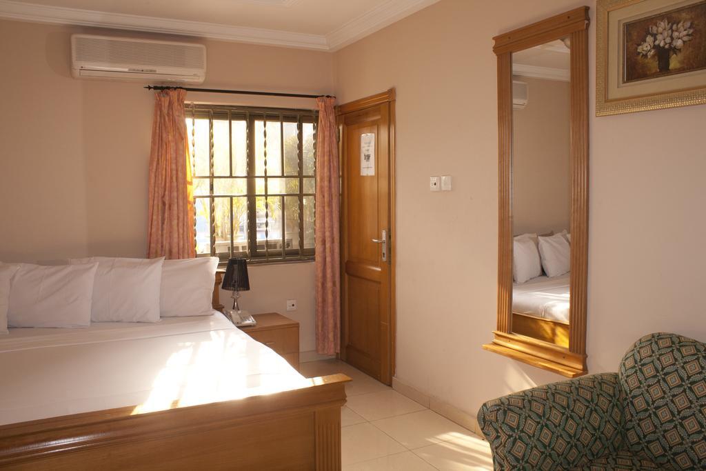 Eastgate Hotel Accra Bagian luar foto