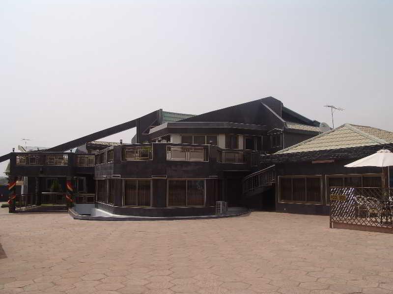 Eastgate Hotel Accra Bagian luar foto