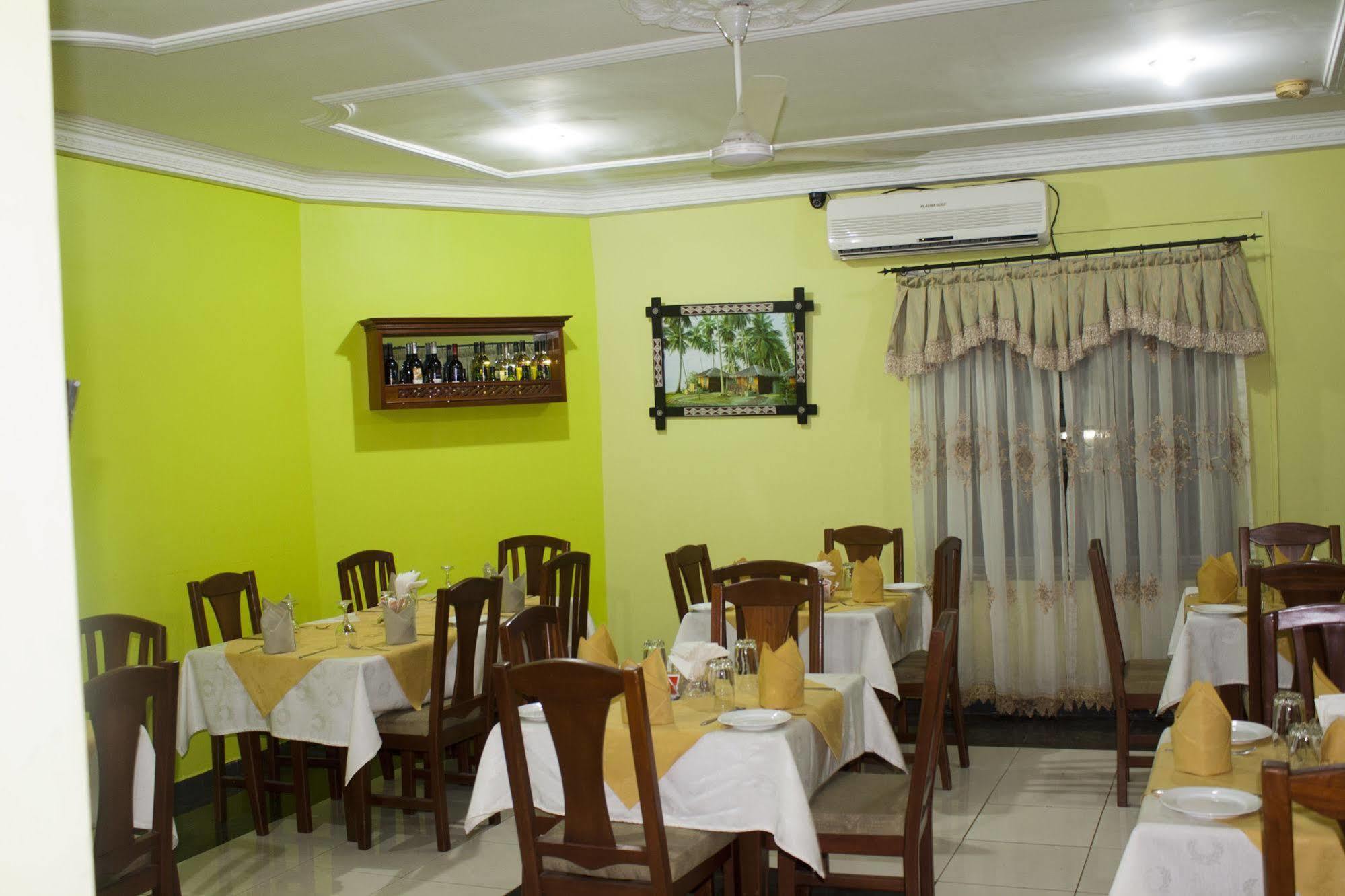 Eastgate Hotel Accra Bagian luar foto