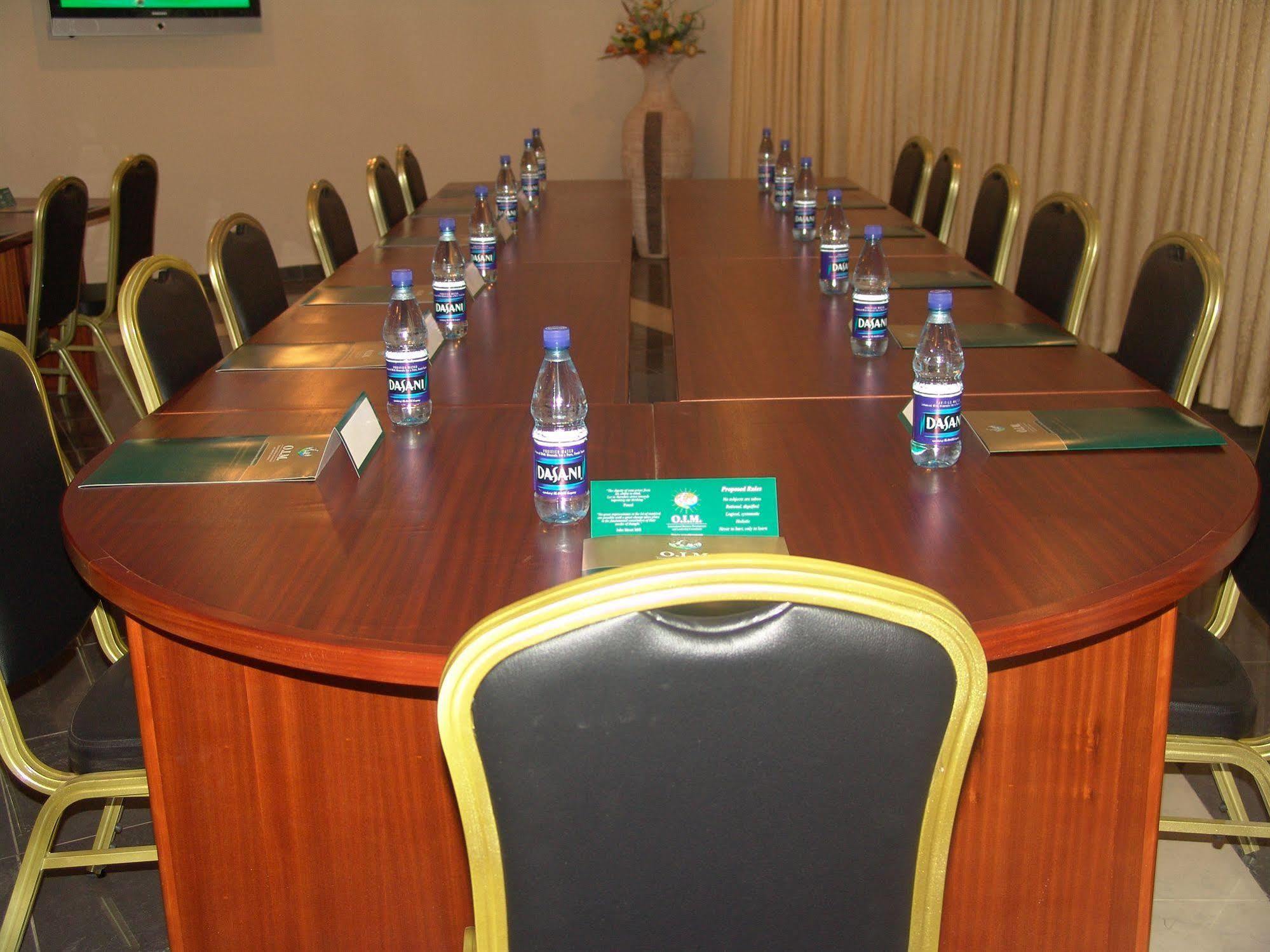 Eastgate Hotel Accra Bagian luar foto